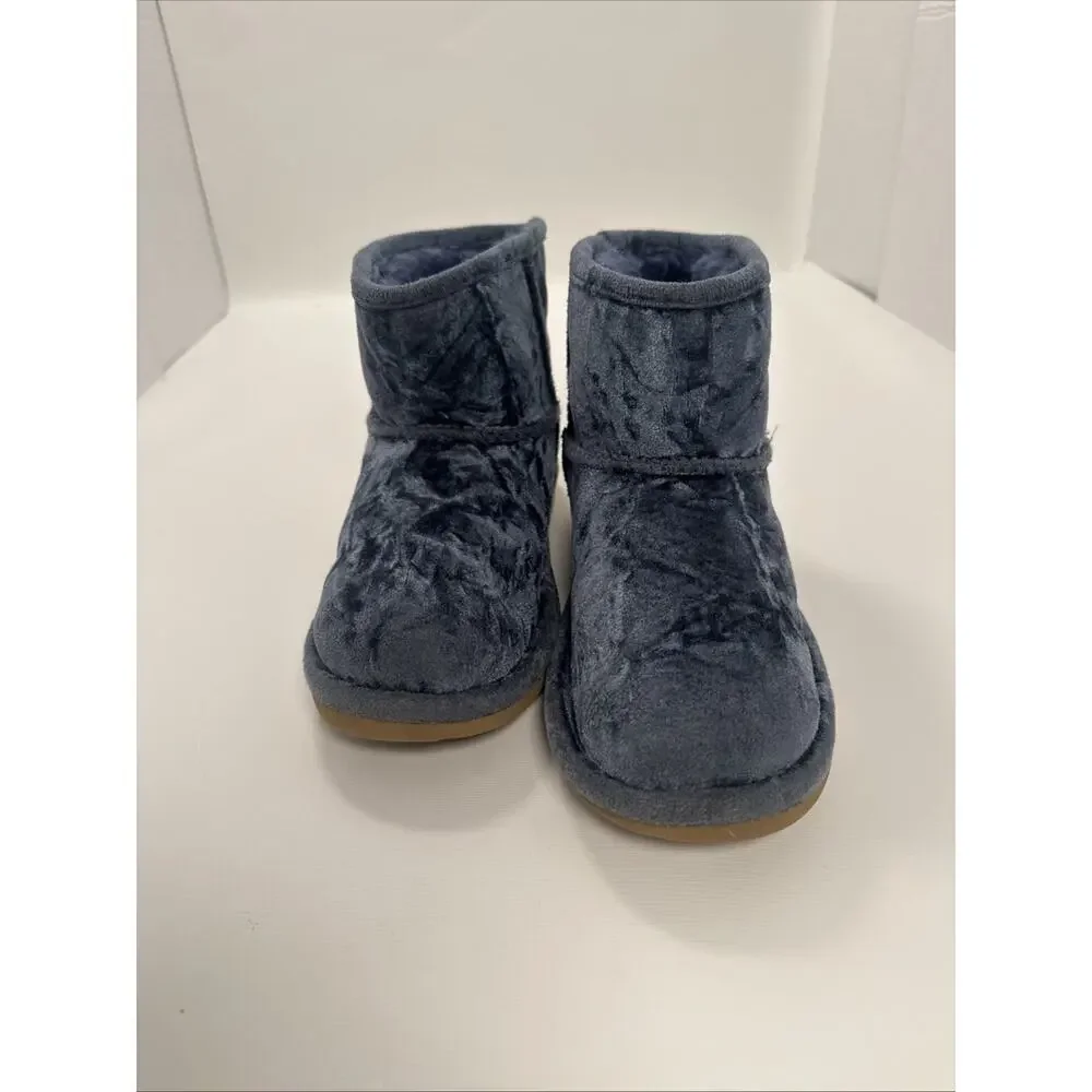 UGG luxury travel seasons
